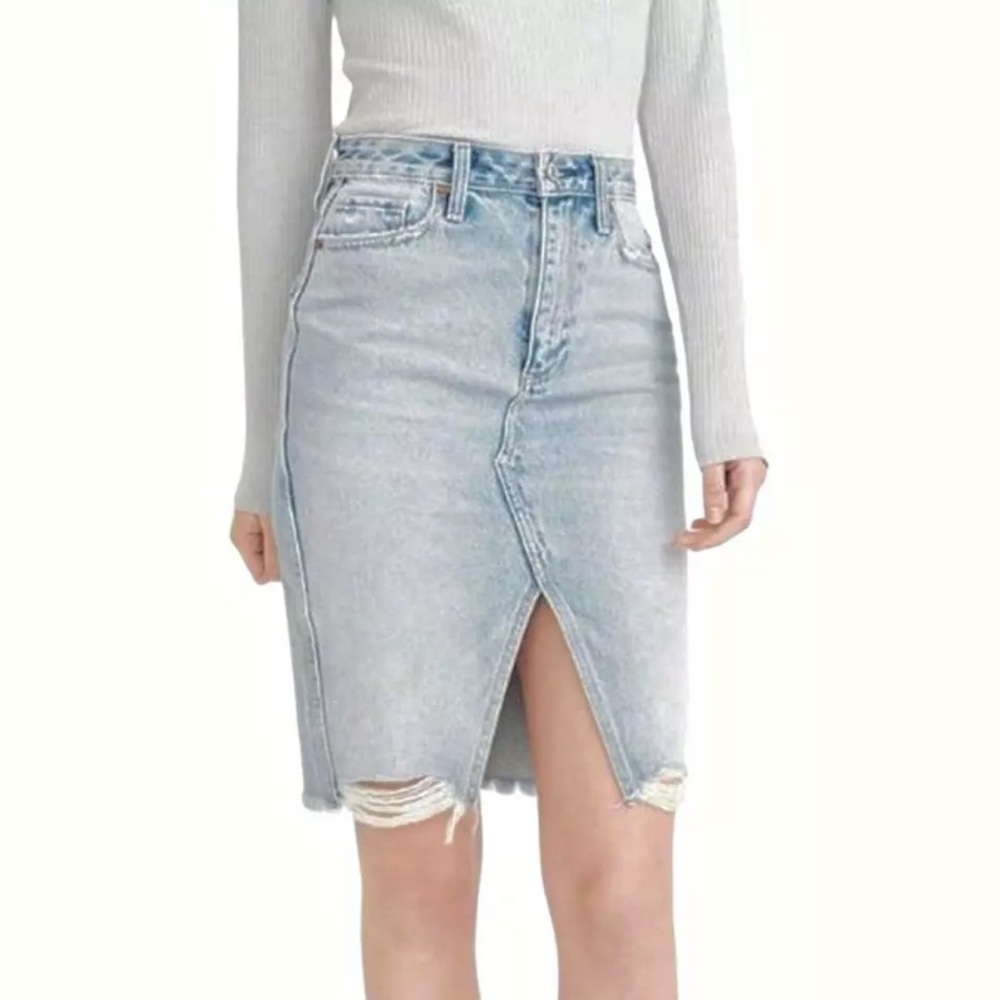 Abercrombie And Fitch Blue Denim Skirt Womens size 12 / 31 Distressed Cotton NEW
